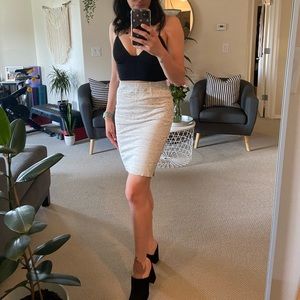 Wilfred white pencil skirt Size 4